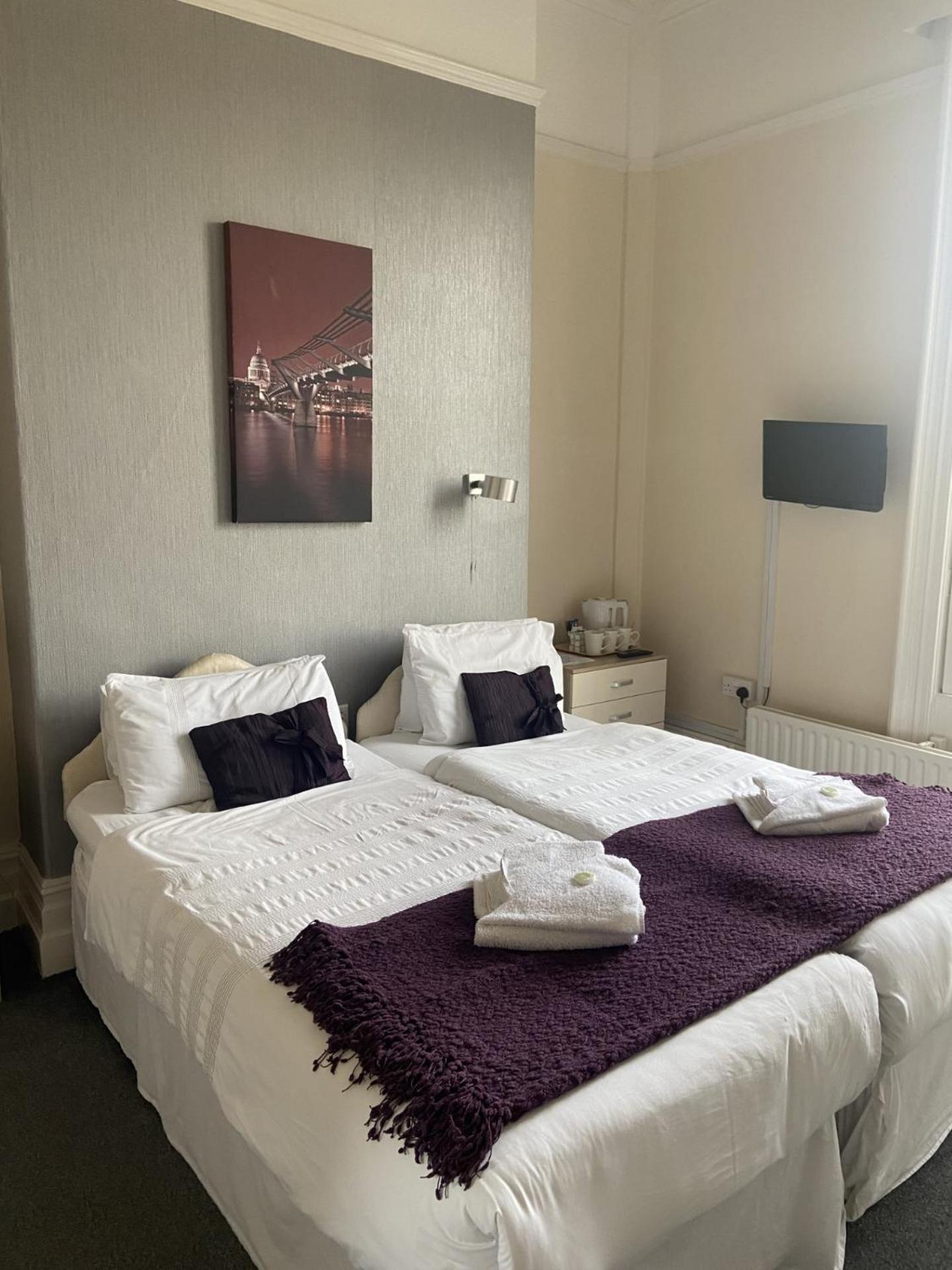 Salfordian Hotel Southport Ngoại thất bức ảnh